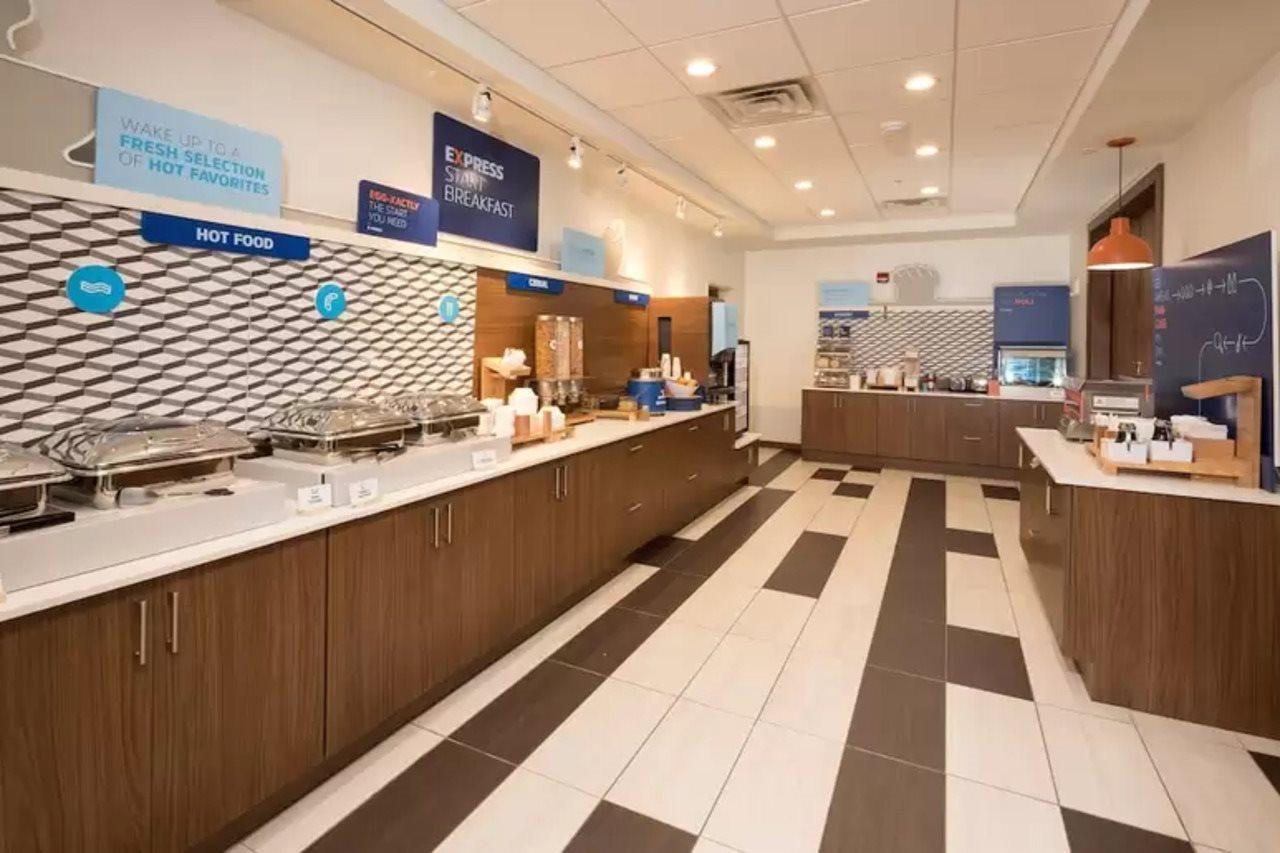 Holiday Inn Express & Suites - Michigan City By Ihg Exteriör bild